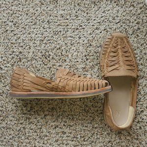Nisolo Women's Huarache Sandal in Almond